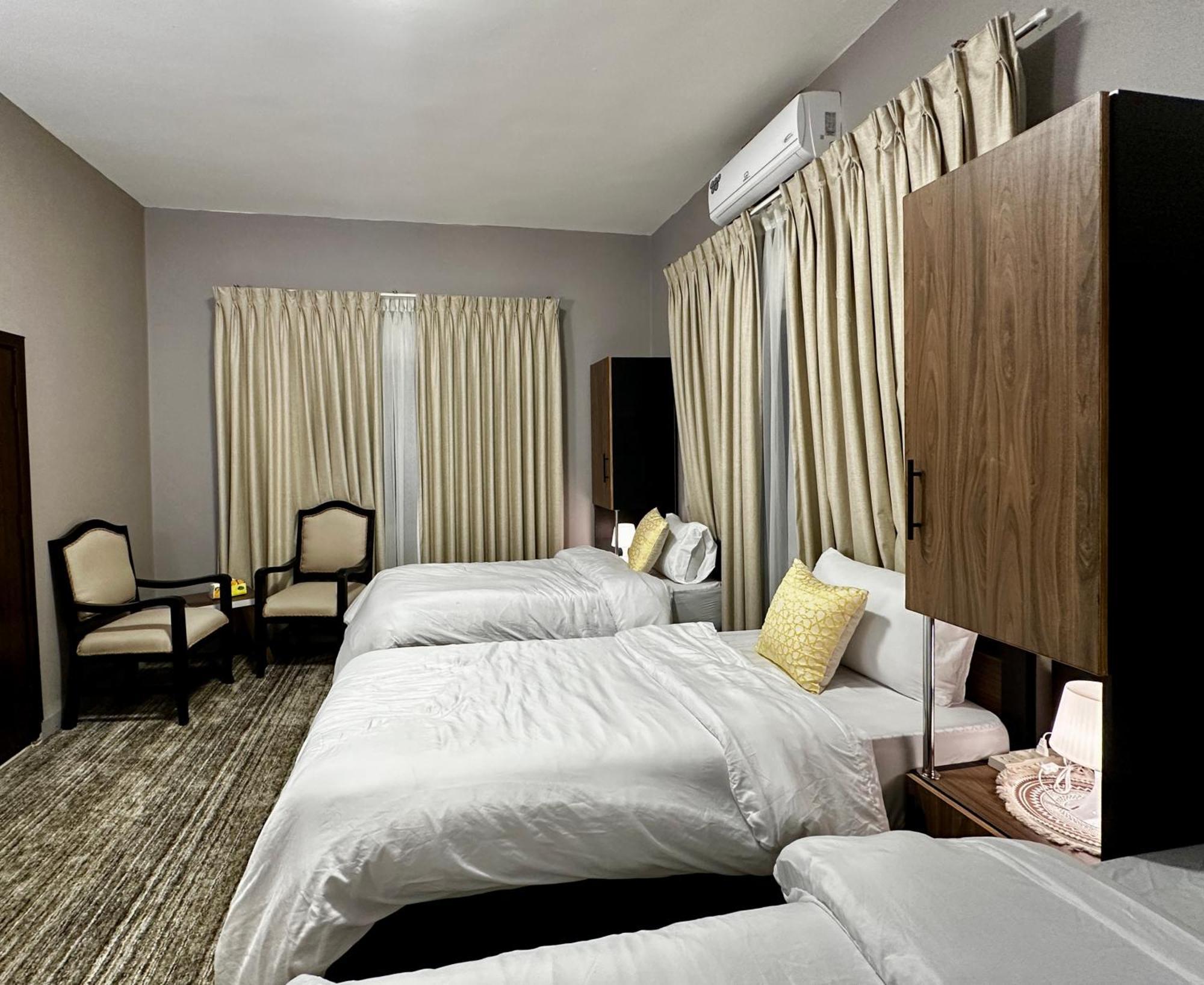 Beit Ahlan Hotel Amman Exterior photo